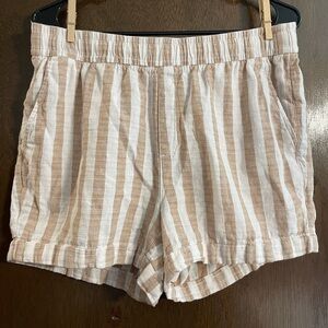 Old Navy Stripped Shorts